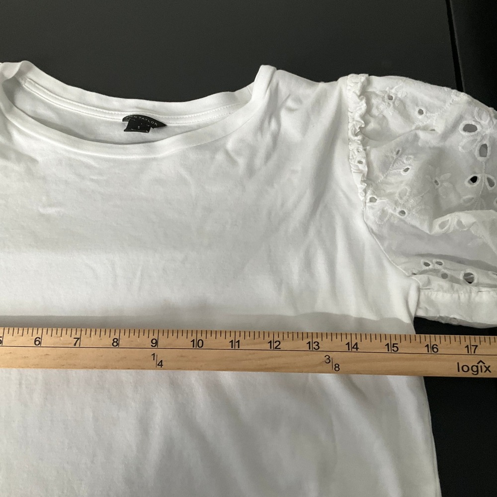 Ann Taylor White Eyelet Sleeve T-Shirt Top Womens Sz S Puff Sleeve Career Boho - Picture 5 of 7